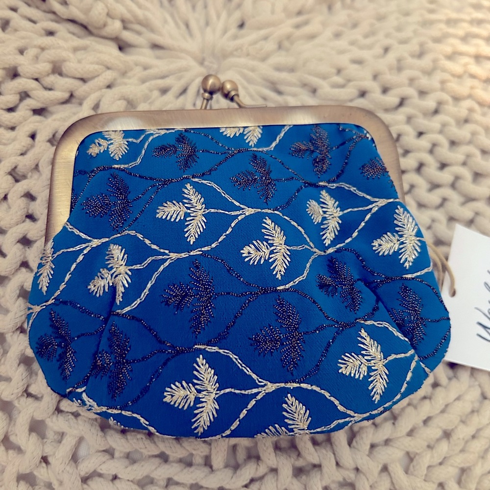 Kutch Embroidered Kisslock Coin Purse